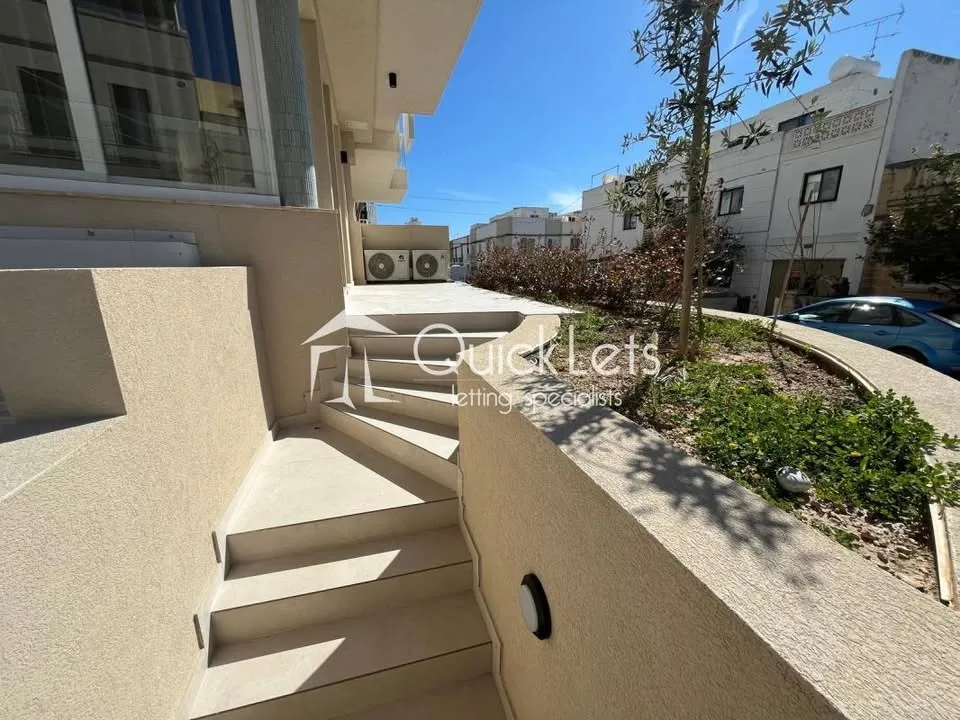 Bright and spacious three-bedroom, two-bathroom elevated maisonette for rent in Mosta