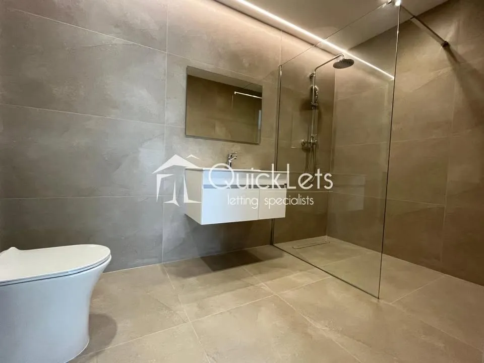 Bright and spacious three-bedroom, two-bathroom elevated maisonette for rent in Mosta