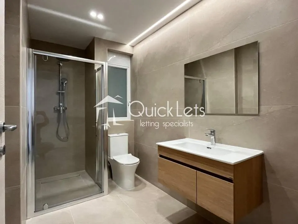 Bright and spacious three-bedroom, two-bathroom elevated maisonette for rent in Mosta