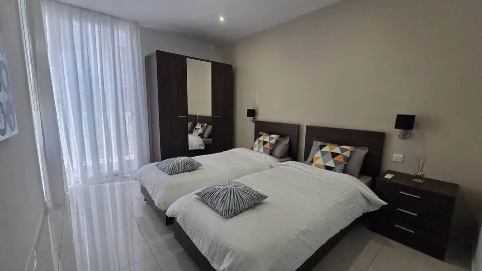 ST. PAUL'S BAY 3-BEDROOM