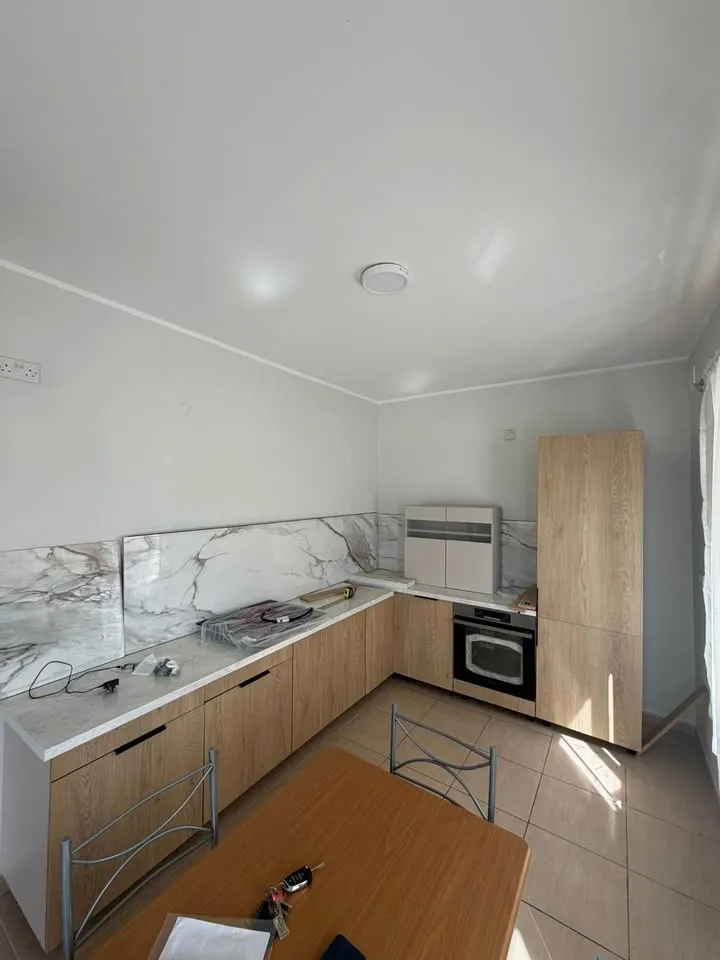 Refurbished 1st Floor Corner Apartment with Balcony and AC