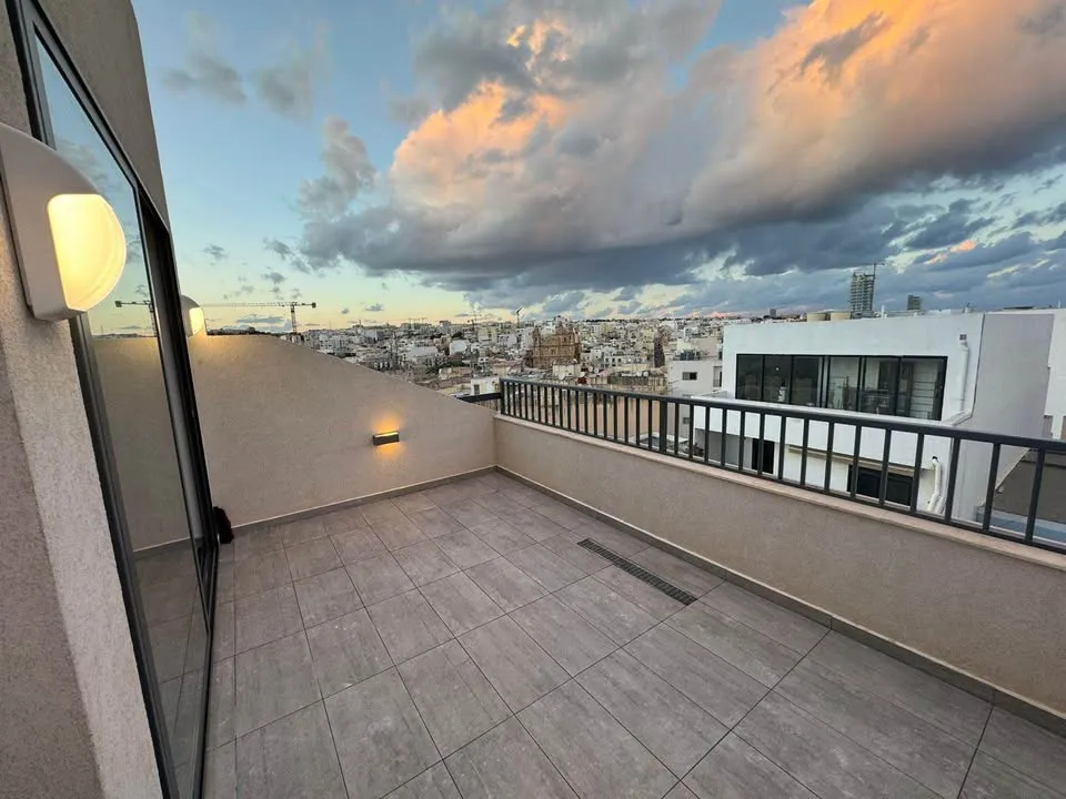 Penthouse Pietà