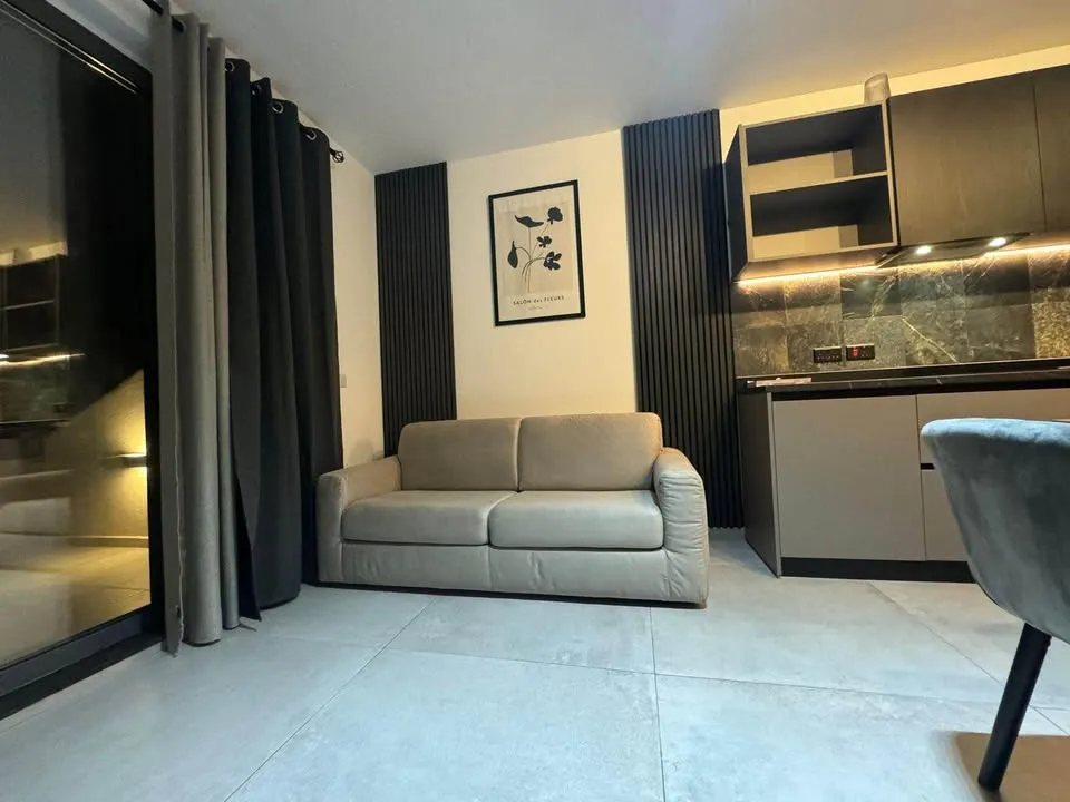 Penthouse Pietà