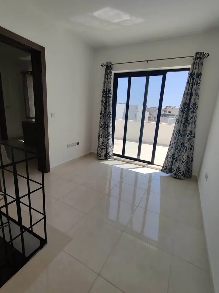 3 Bedroom Apartment in Fgura for Rent
