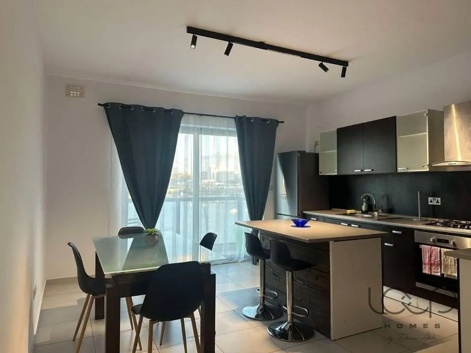 Qawra - Seafront 2 Bedroom Apartment
