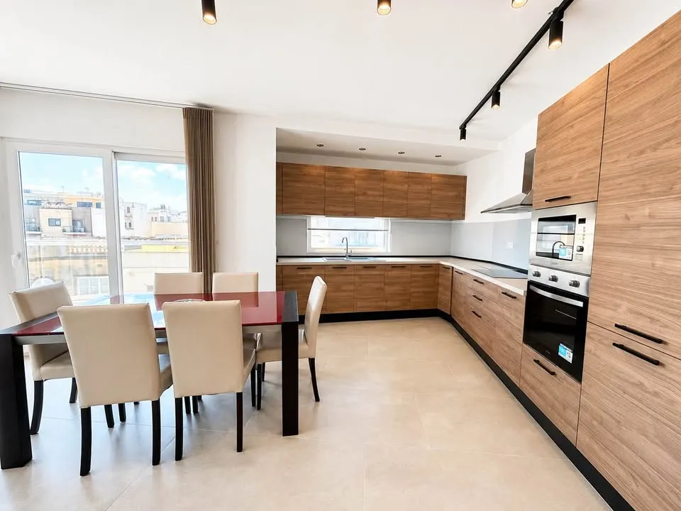 Mosta - Brand New bright and modern 3-bedroom Apartment with 2-bathrooms