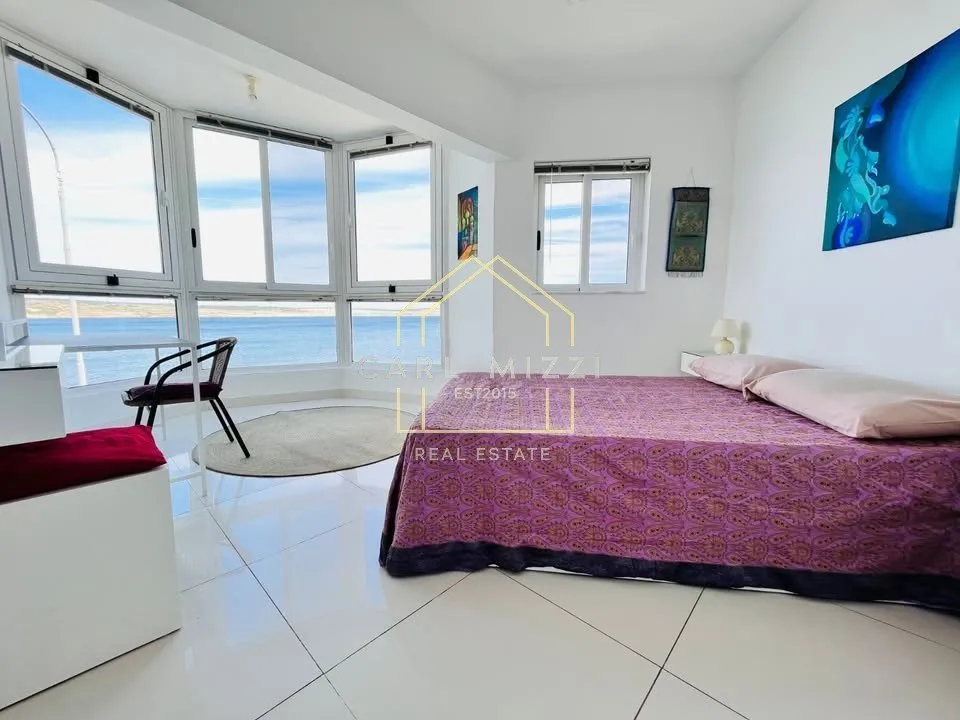 2 Bedroom Seafront Apartment in Mellieħa