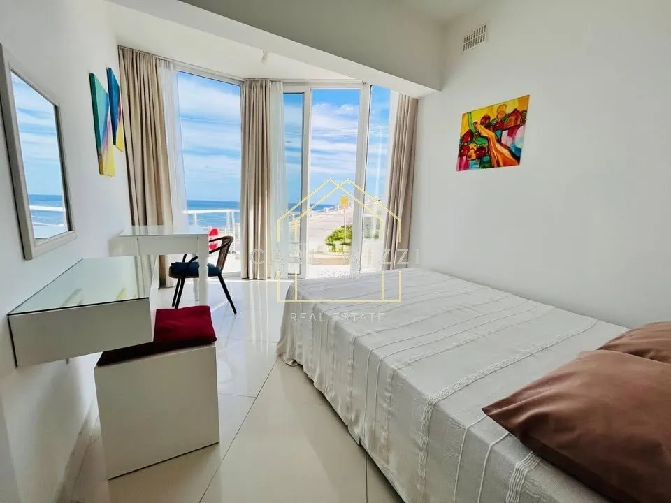 2 Bedroom Seafront Apartment in Mellieħa