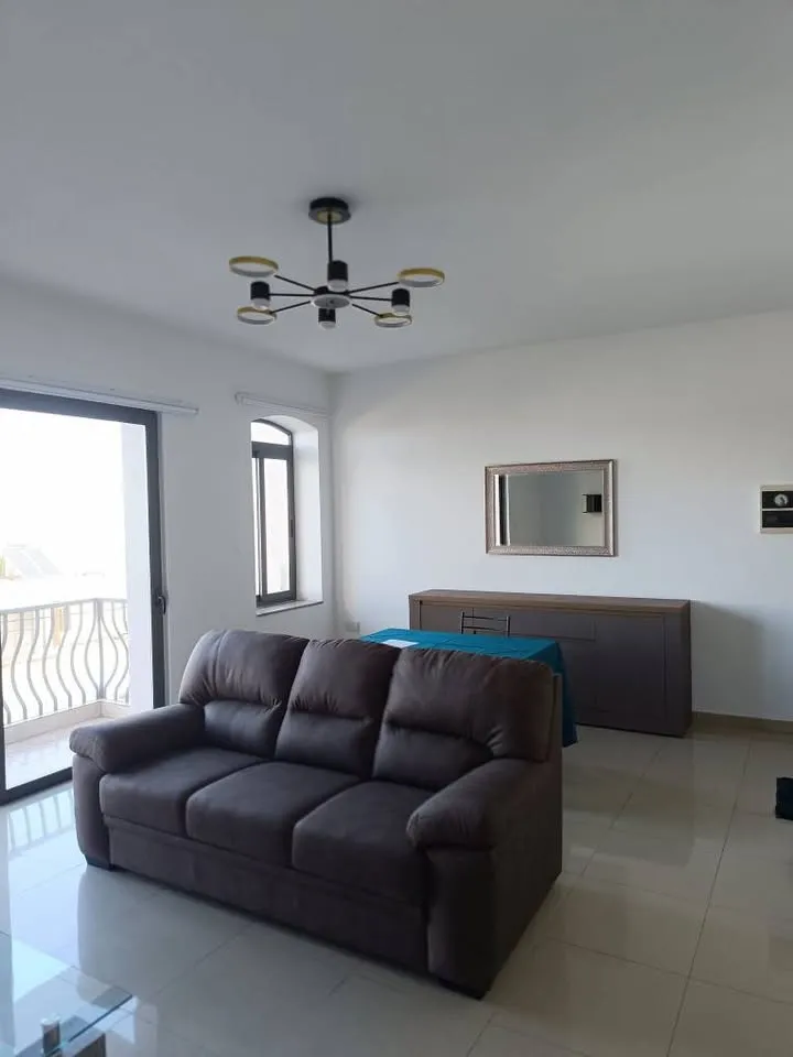 Room to share for rent in Naxxar