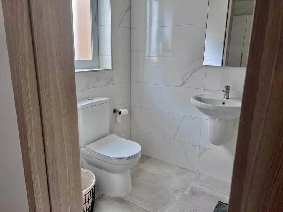 Newly Finished 3 Bed 2 Bath