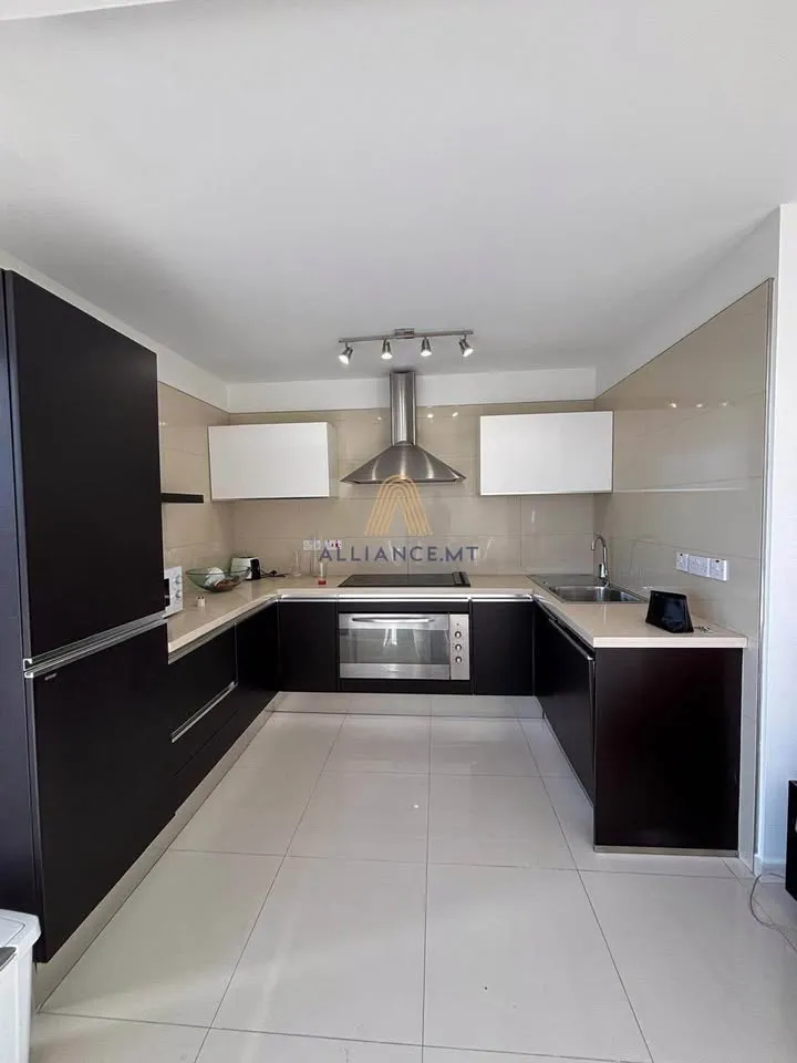SWIEQI PENTHOUSE