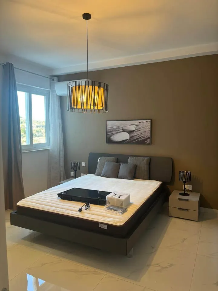 Bahar Ic Caghaq | Longlet
