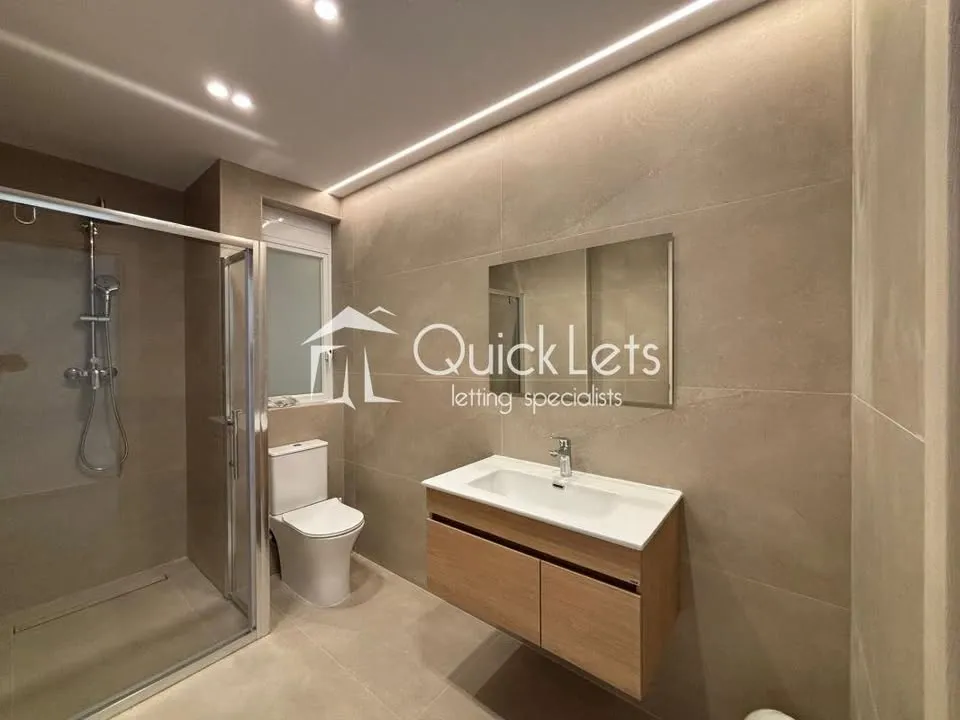 MOSTA | Bright 3-Bedroom Elevated Maisonette with Private Entrance