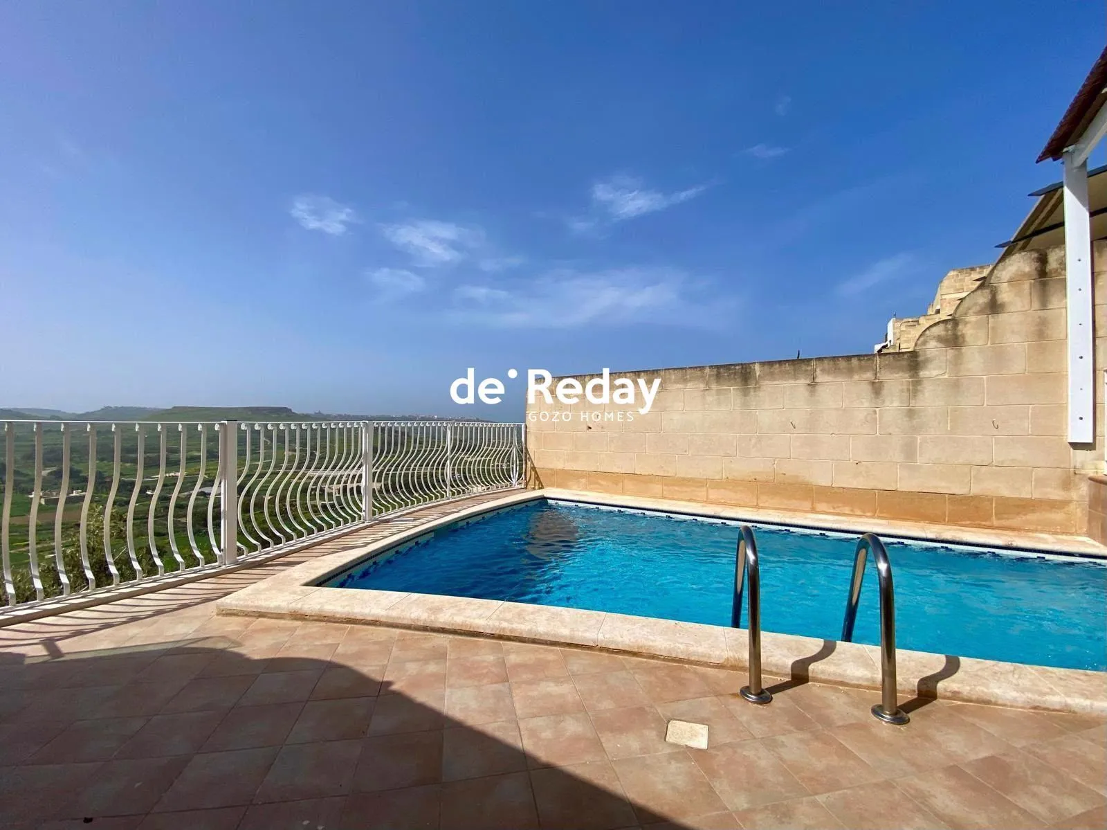 Luxury House with Private pool and Views
