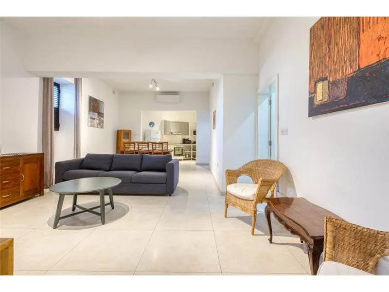 3 bedroom maisonette for rent in Sliema