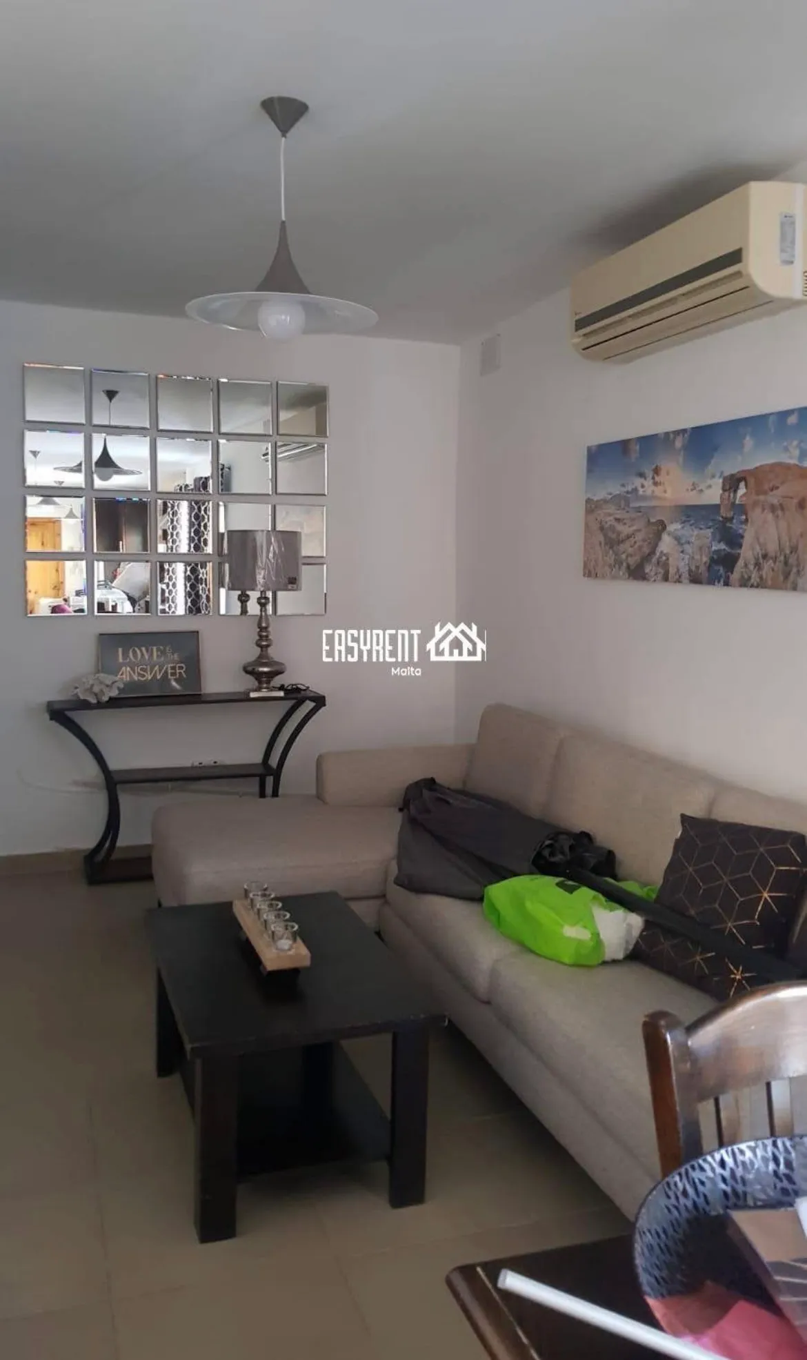 Newly refurbished penthouse in Mosta