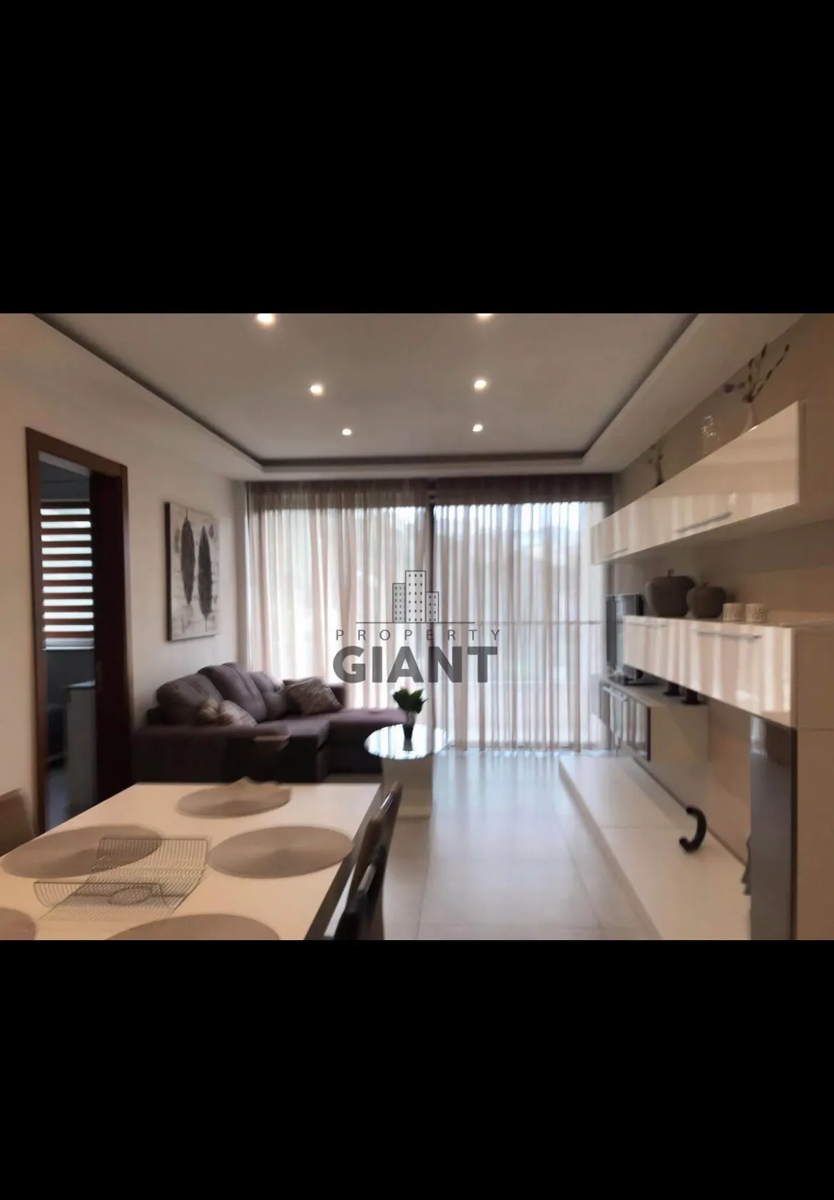 Modern 3-bedroom, 2-bathroom apartment in Msida