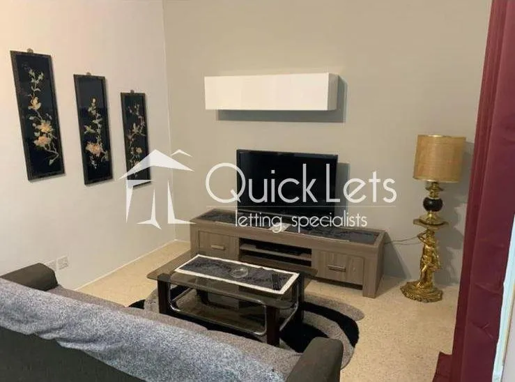 ST. PAUL'S BAY | 2-Bedroom Apartment Close to the Sea