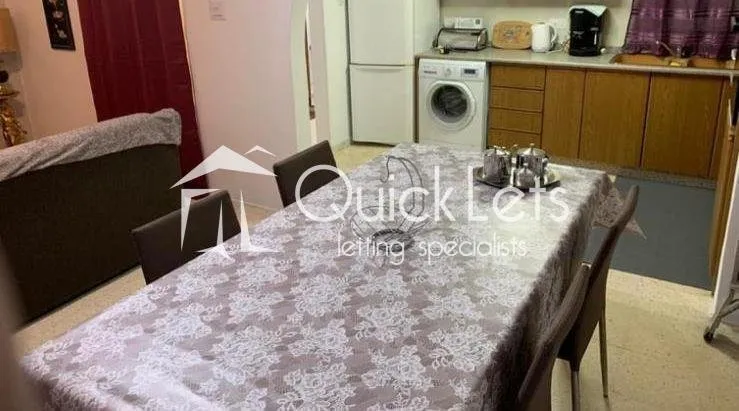 ST. PAUL'S BAY | 2-Bedroom Apartment Close to the Sea