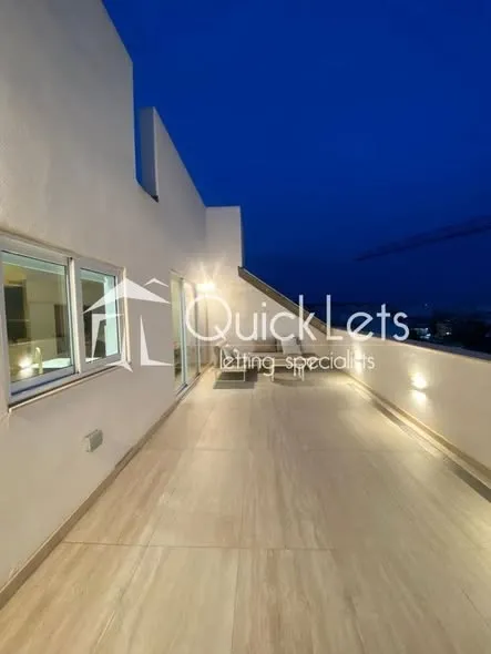 Stunning Two Bedroom Penthouse - LIJA