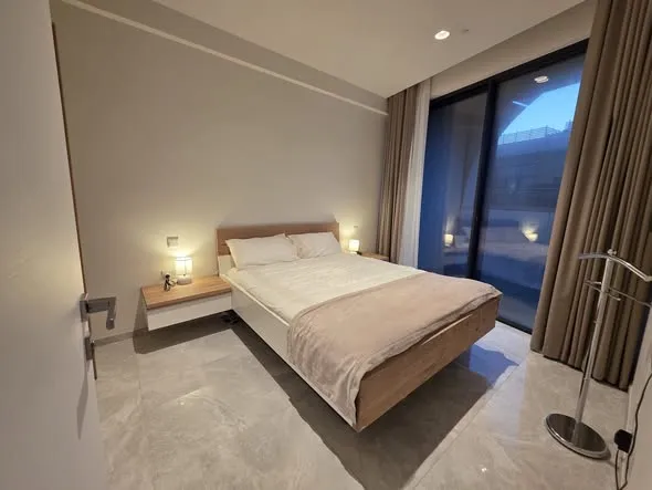 SUMMER RENTAL OPPORTUNITY – Mercury Tower SHORT LET