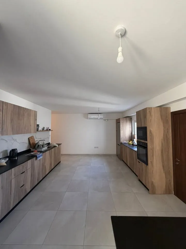 Modern 3 bed & 2 bath apartment in Tarxien