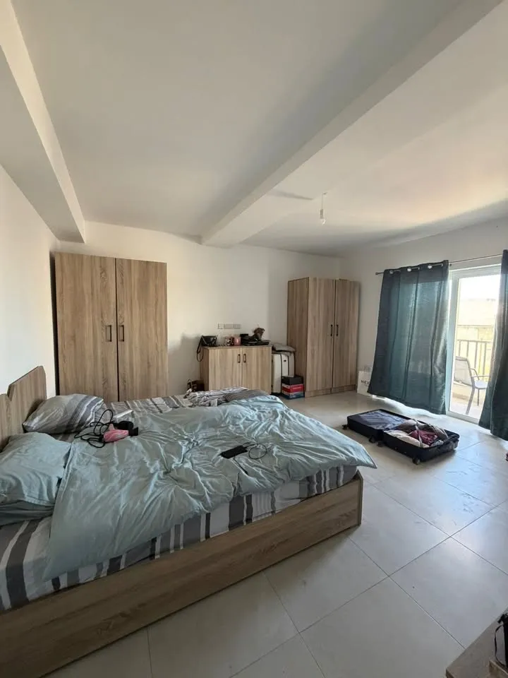 Modern 3 bed & 2 bath apartment in Tarxien