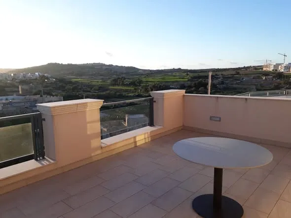 Modern 2-Bedroom Apartment in Mosta