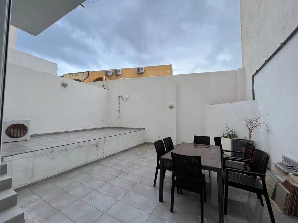 Spacious maisonette in St Julian's available for rent from Monday!