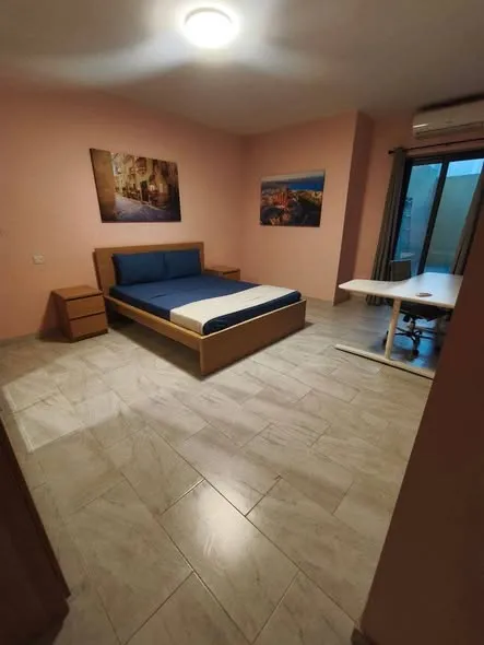 Rooms in Birkirkara Apartment