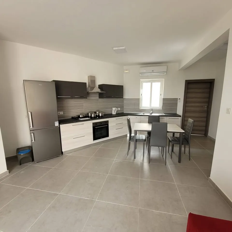 Modern 2nd Floor Apartment in Hamrun/Marsa