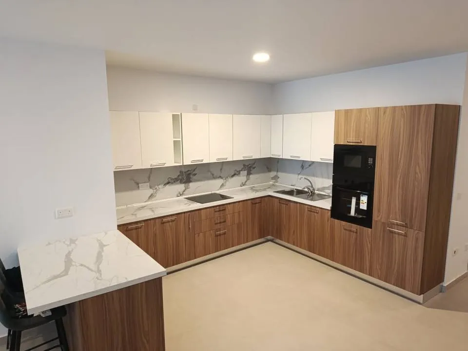 Bright modern 2 bedroom apartment in Birzebbugia