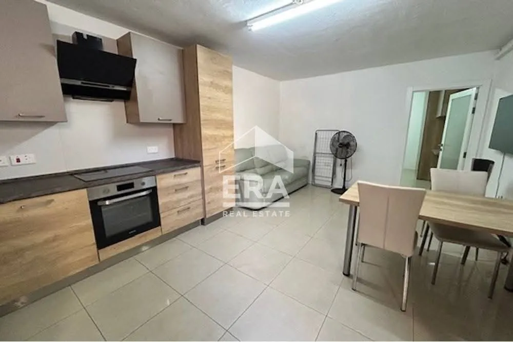 Modern 1 Bedroom Apartment
