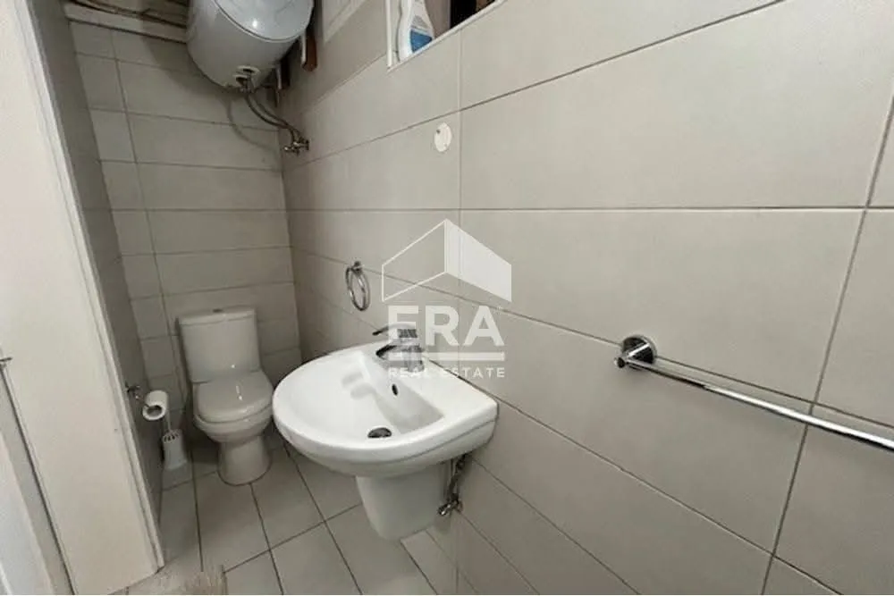 Modern 1 Bedroom Apartment