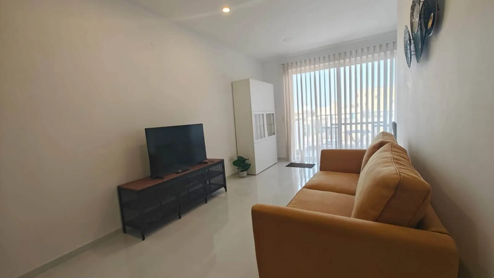 Victoria room, in shared apartment