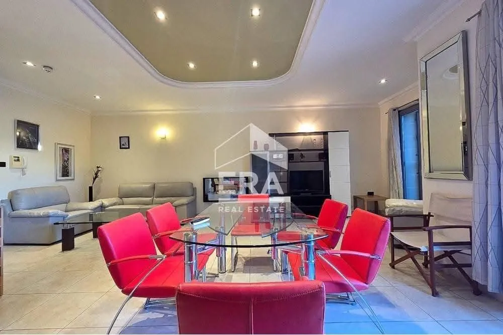 Spacious 3-Bedroom Apartment For Rent - Garage Included