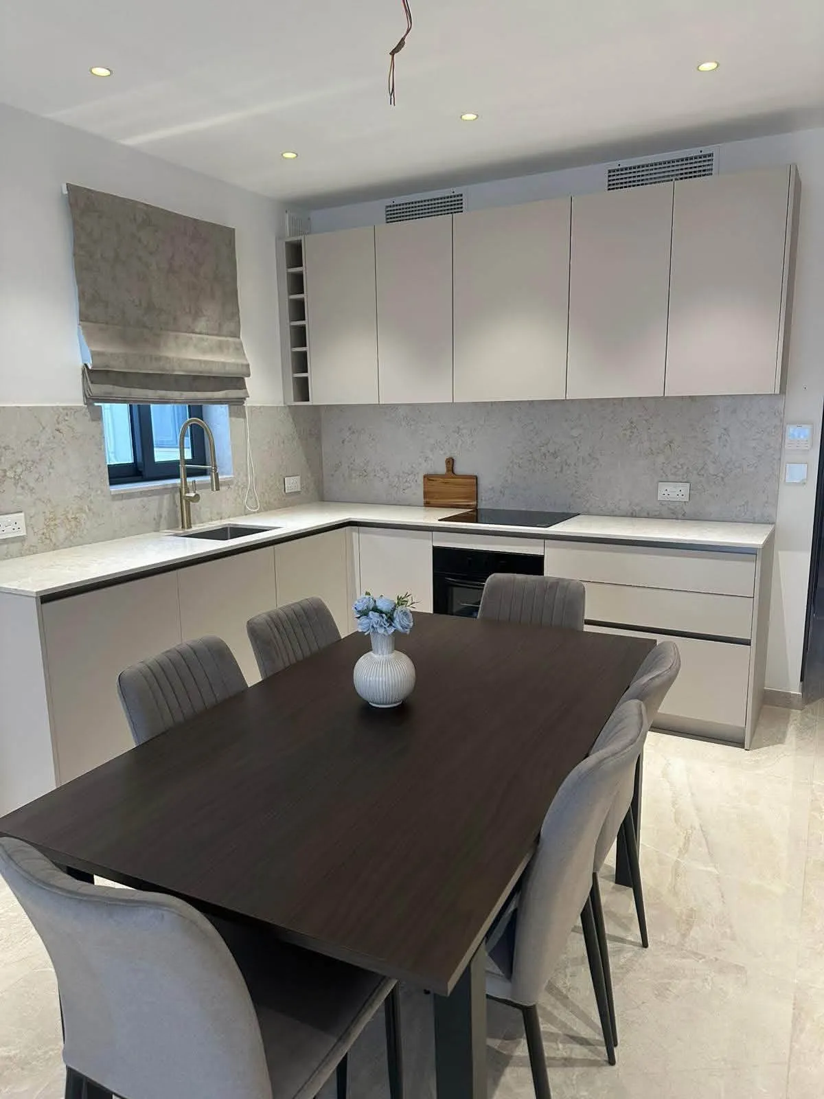 Luxury Modern Penthouse In Prestigious Balzan