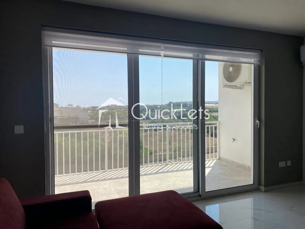 3 bedroom apartment in Ghajnsielem