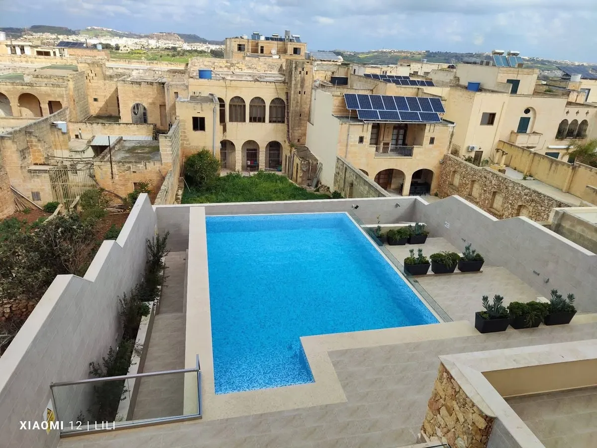 Designer-Furnished 3-Bedroom Apartment with communal pool – Sannat, Gozo