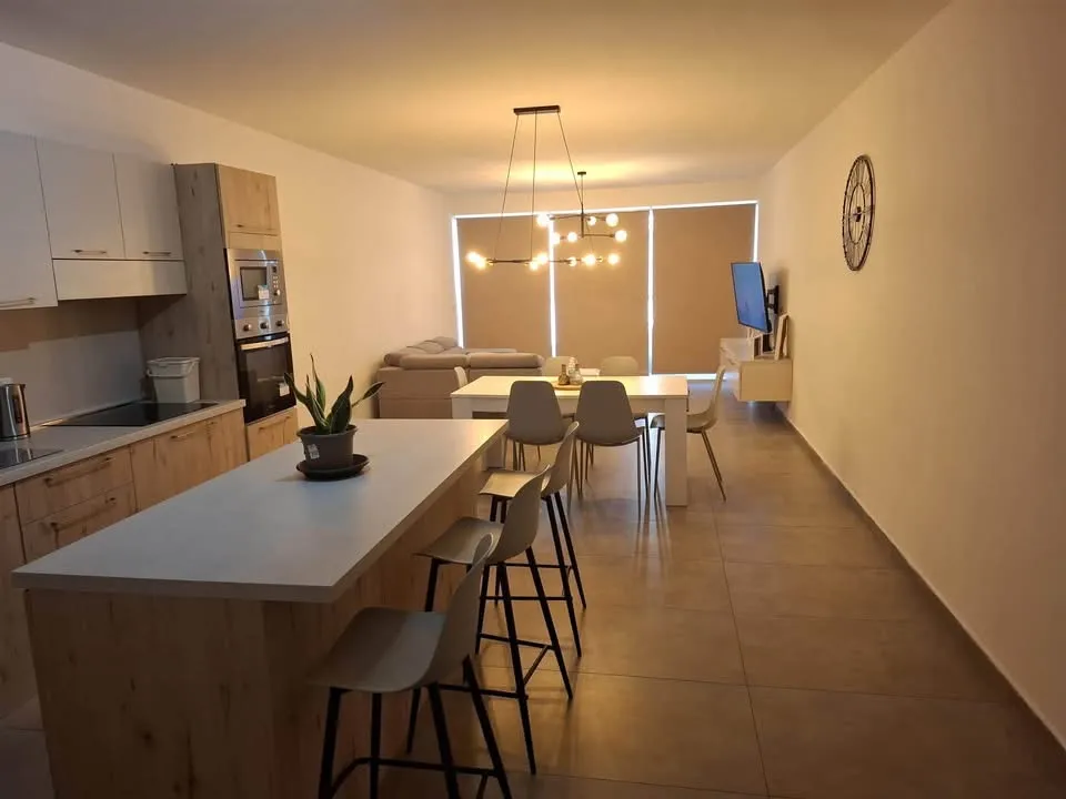 3 Bedroom Apartment to let in Bugibba