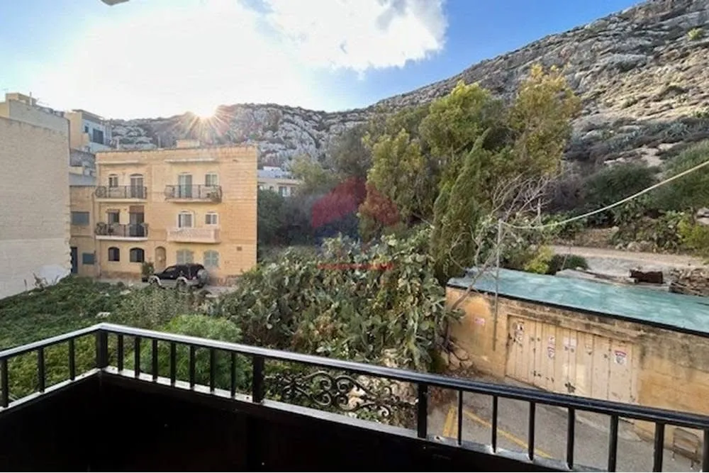2-Bedroom Apartment in Xlendi, Gozo