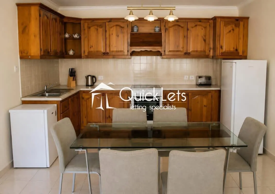 SLIEMA | 3 BEDROOM APARTMENT | 2 MINUTES FROM THE SEA