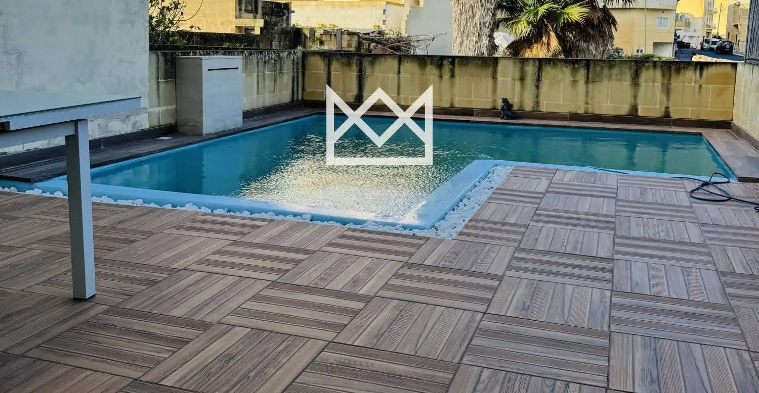 Ta' Sannat, Modern Terraced House with Pool
