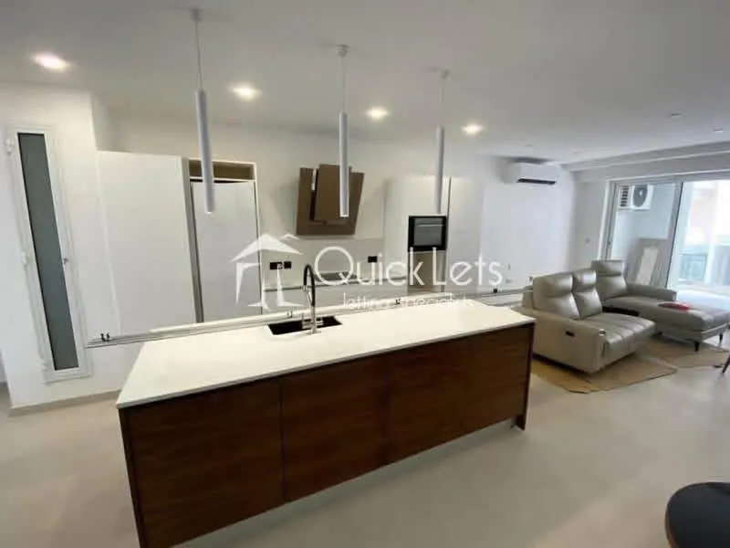 Modern 3 Bedroom Apartment in Mellieħa