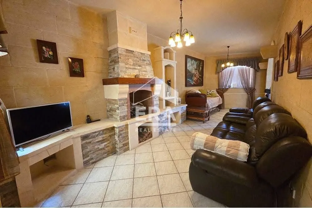 Comfortable Apartment in Marsalforn