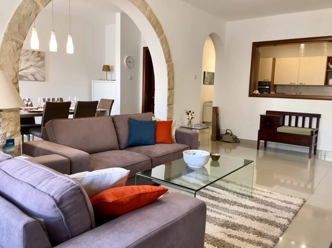 2-Bedroom Apartment in St Julian’s
