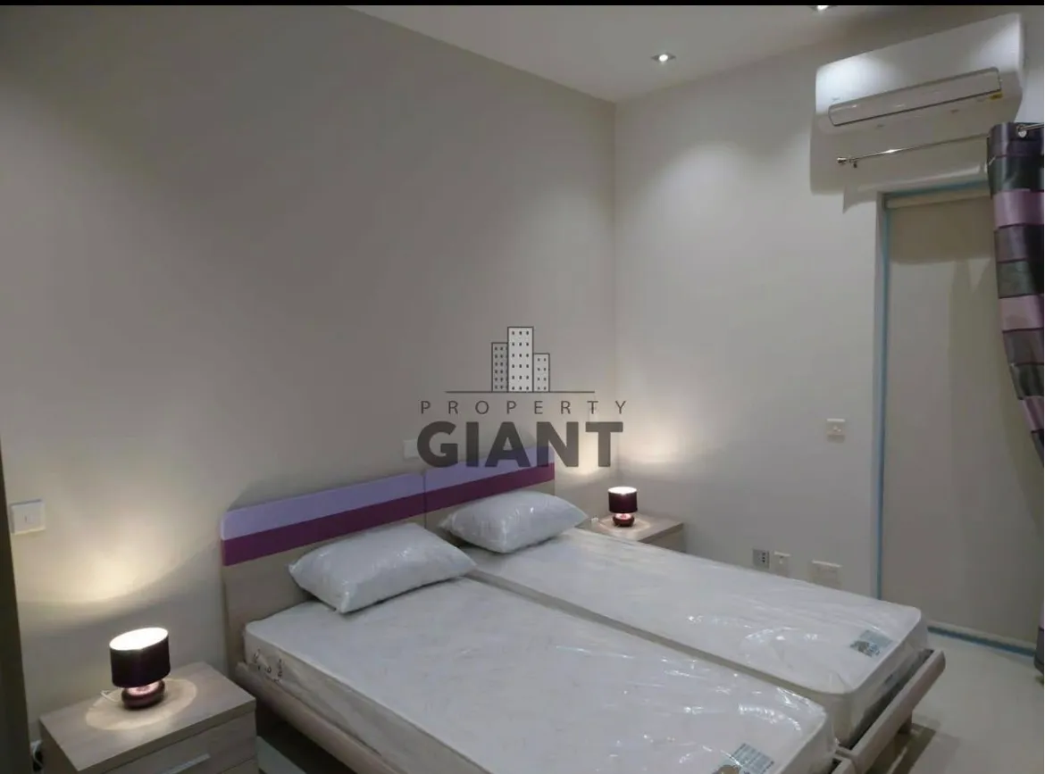 2-Bedroom, 2-Bathroom Maisonette in Msida
