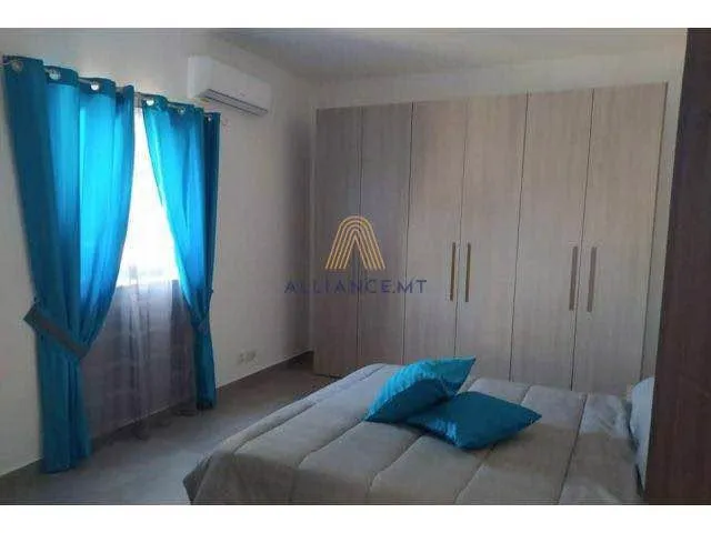 3 Bedroom Apartment with Roof Terrace