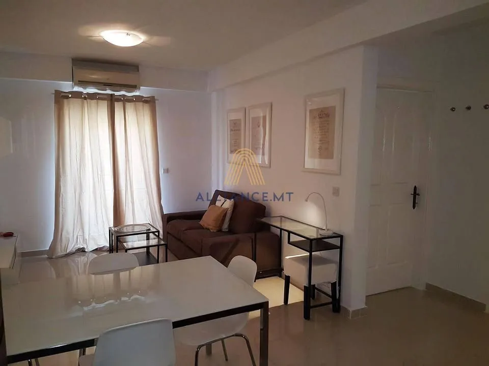 A Modern Apartment close to sea front for Rent – Sliema