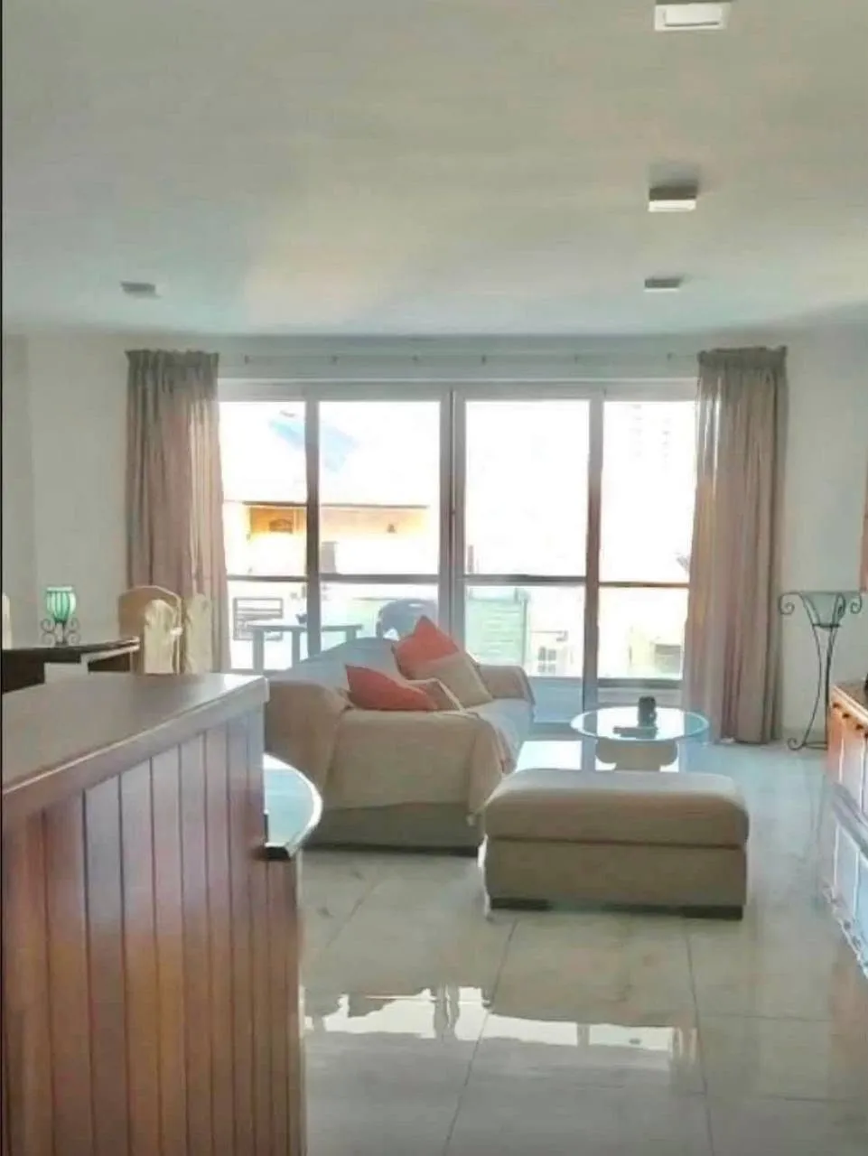 Swieqi Large & Bright Apartment